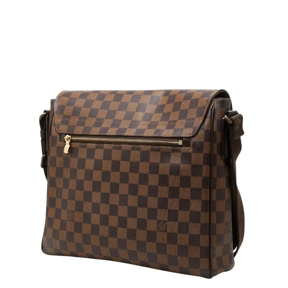 Louis Vuitton Damier District MM Shoulder Bag